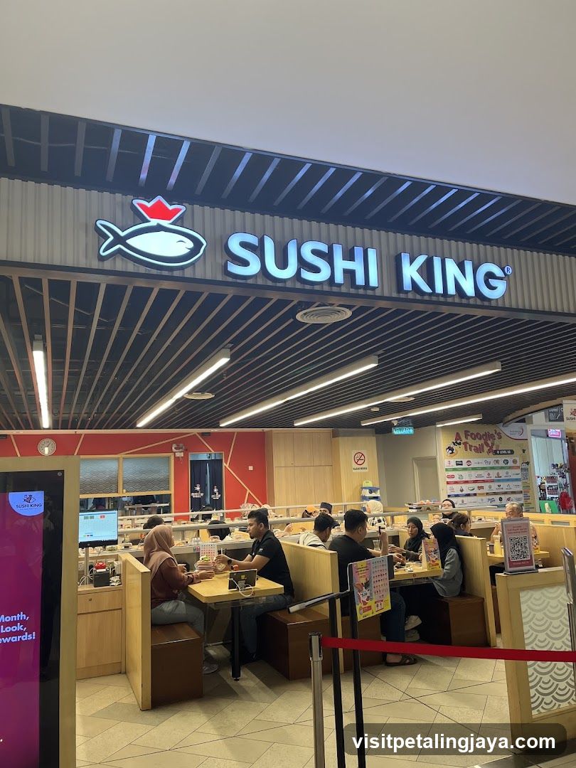 Sushi King Interior