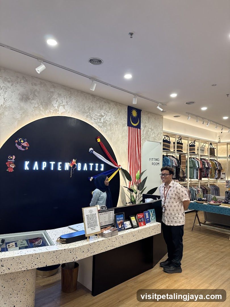KAPTEN BATIJ Store Interior