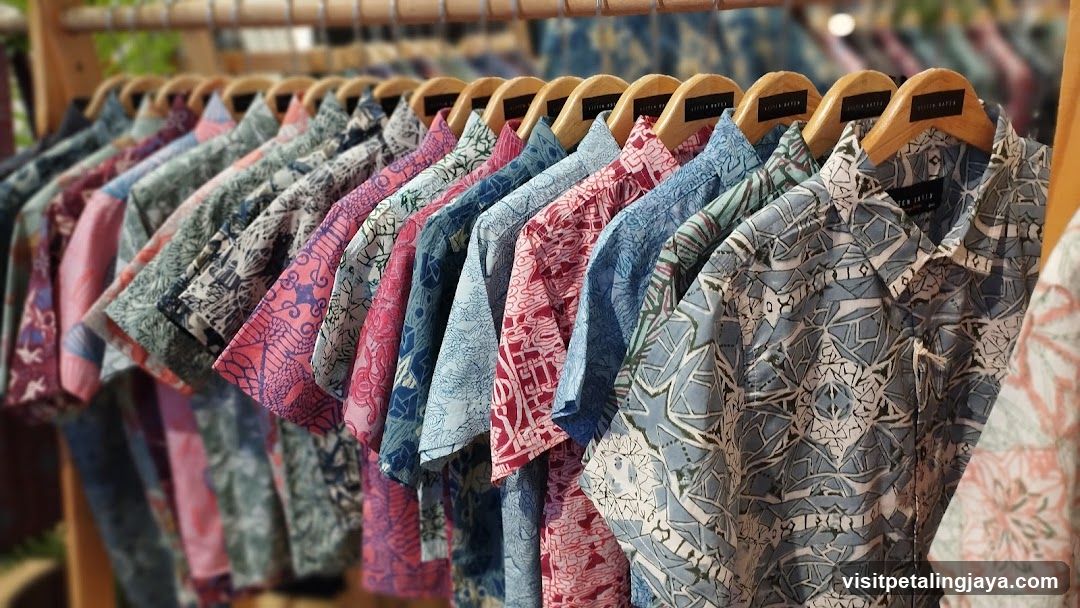 Hawaiian Shirt Display