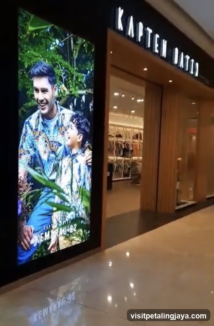 Kapten Batik Lifestyle Store at The Curve