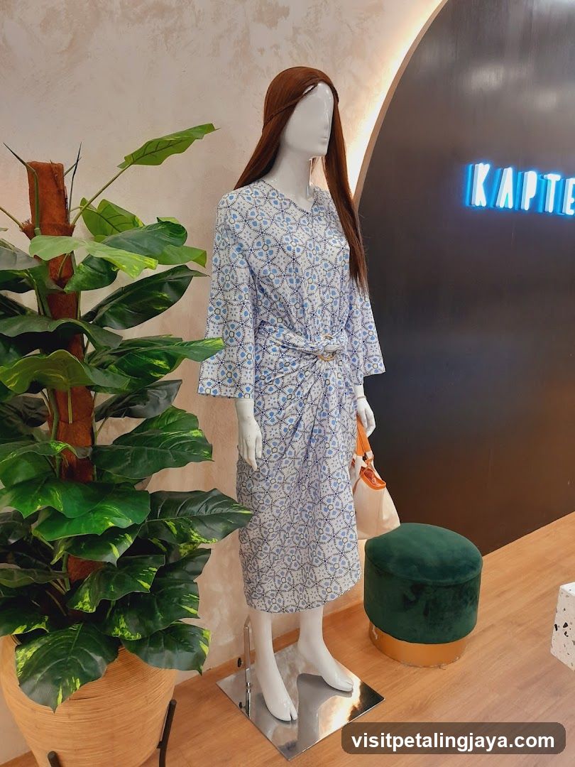 Fashion Store Interior Display