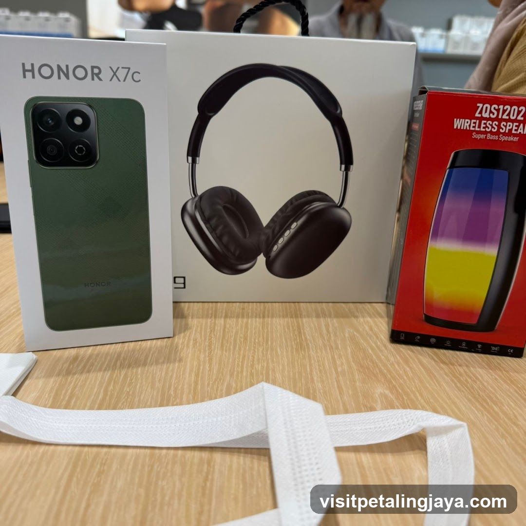Electronics Display