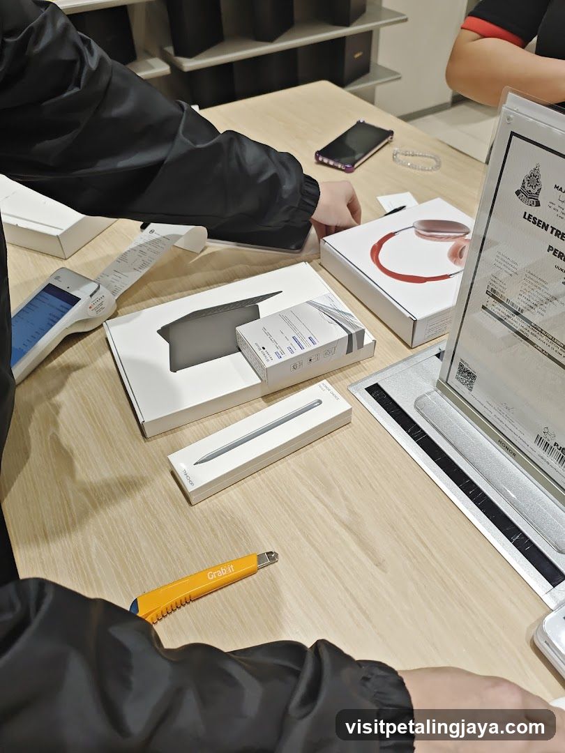 Product Unboxing at Counter