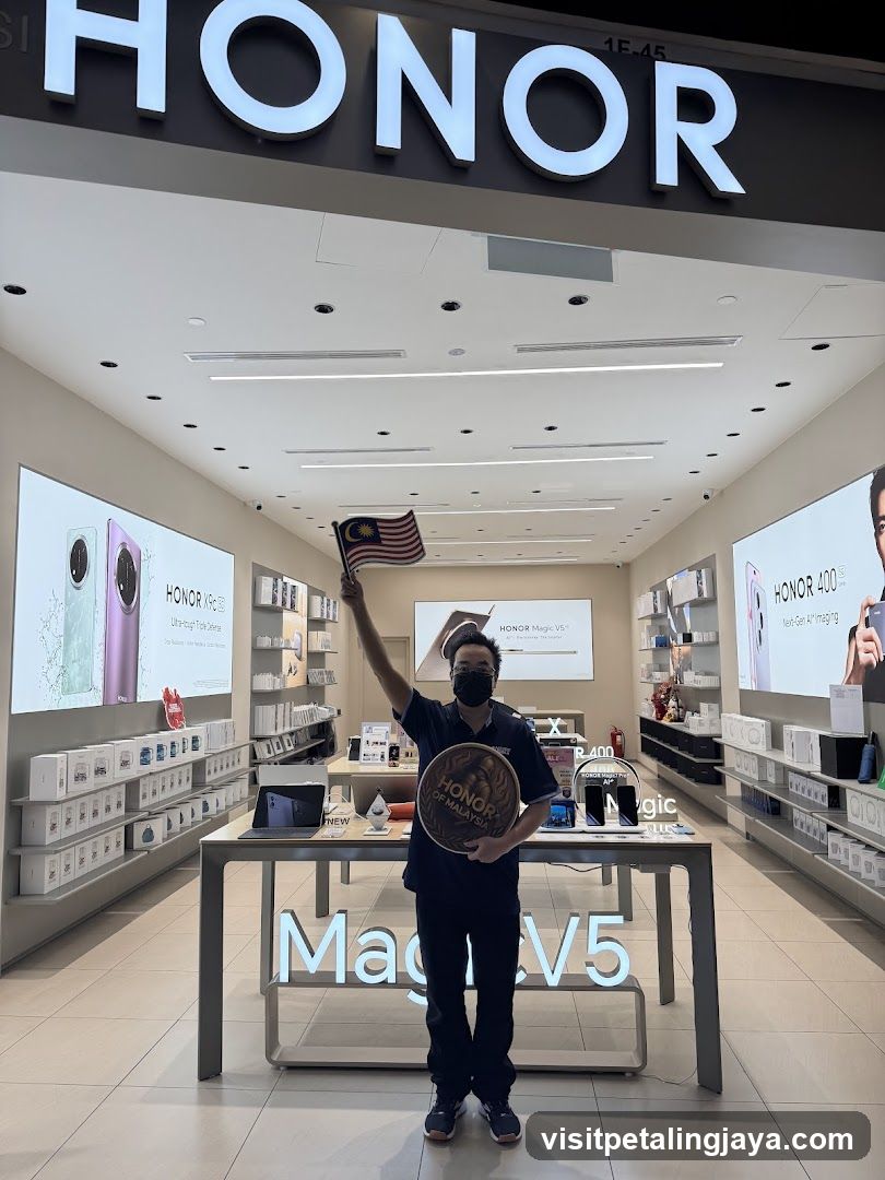 Honor Store Interior with Staff Holding Flag and Phone Model