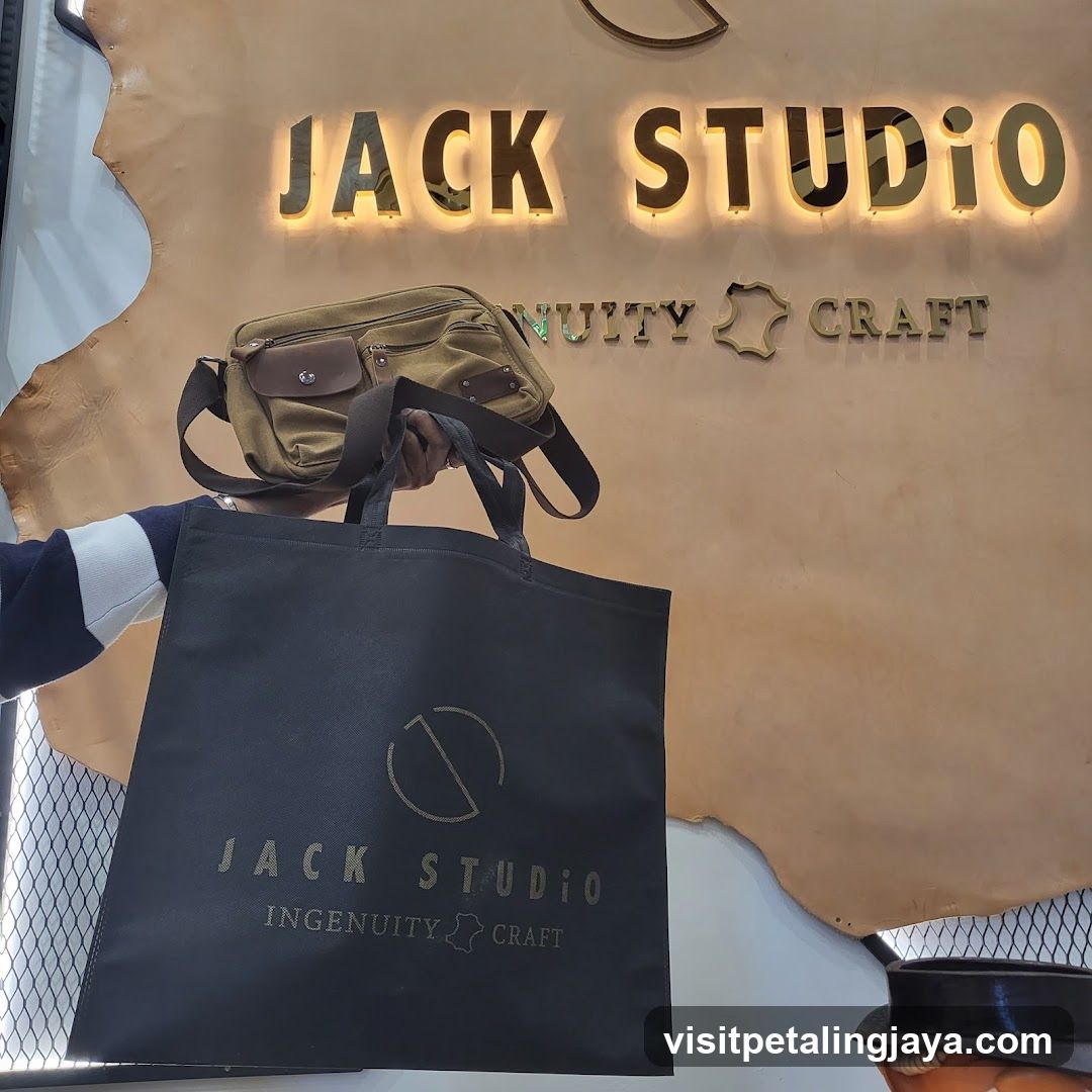Jack Studio Shop Display