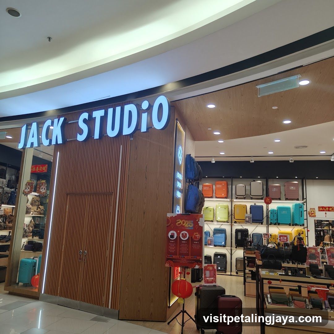 Leather & Luggage Shop - Jack Studio