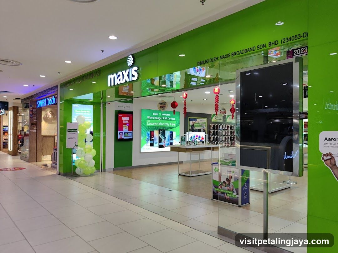 Maxis Paradigm Mall