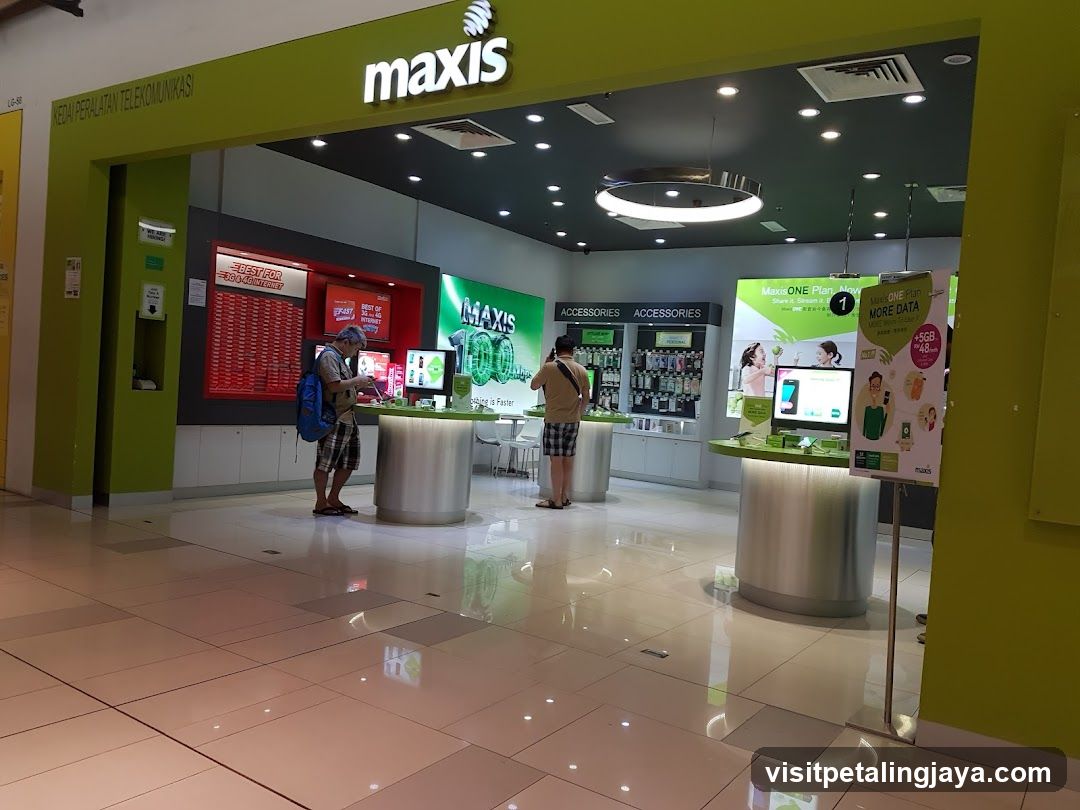 Maxis Store Interior