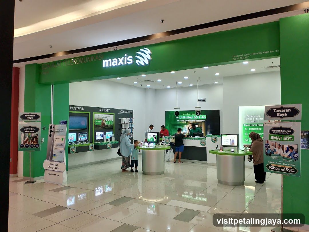Maxis Paradigm Mall