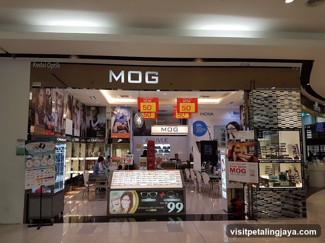 MOG Eyewear Paradigm Mall PJ