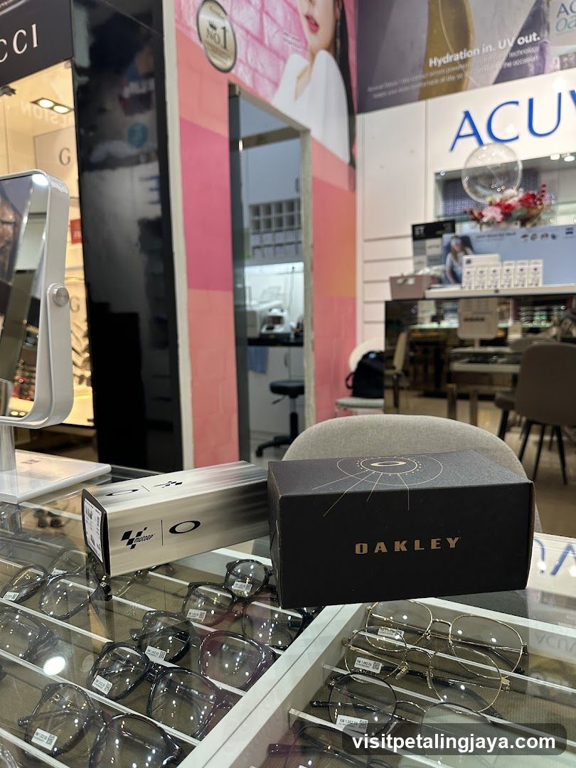 Eyewear Store Interior Display