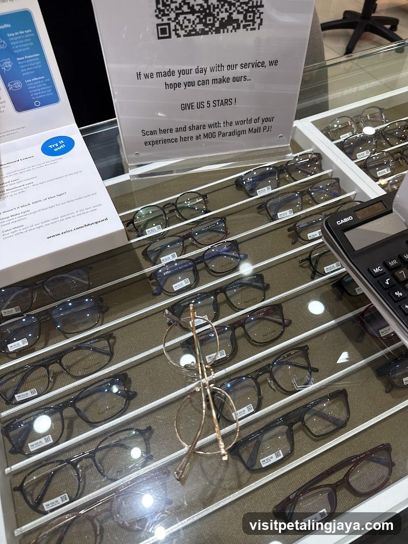Optical Display Case