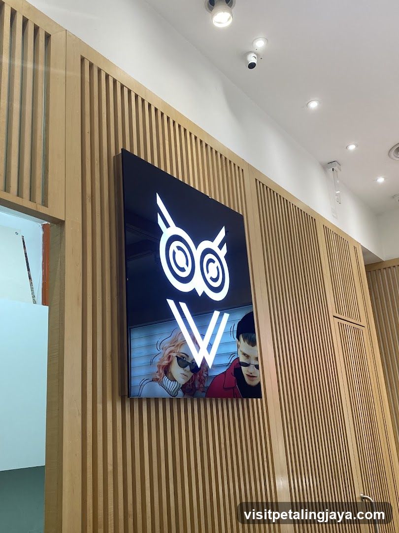 Owl Signage Display