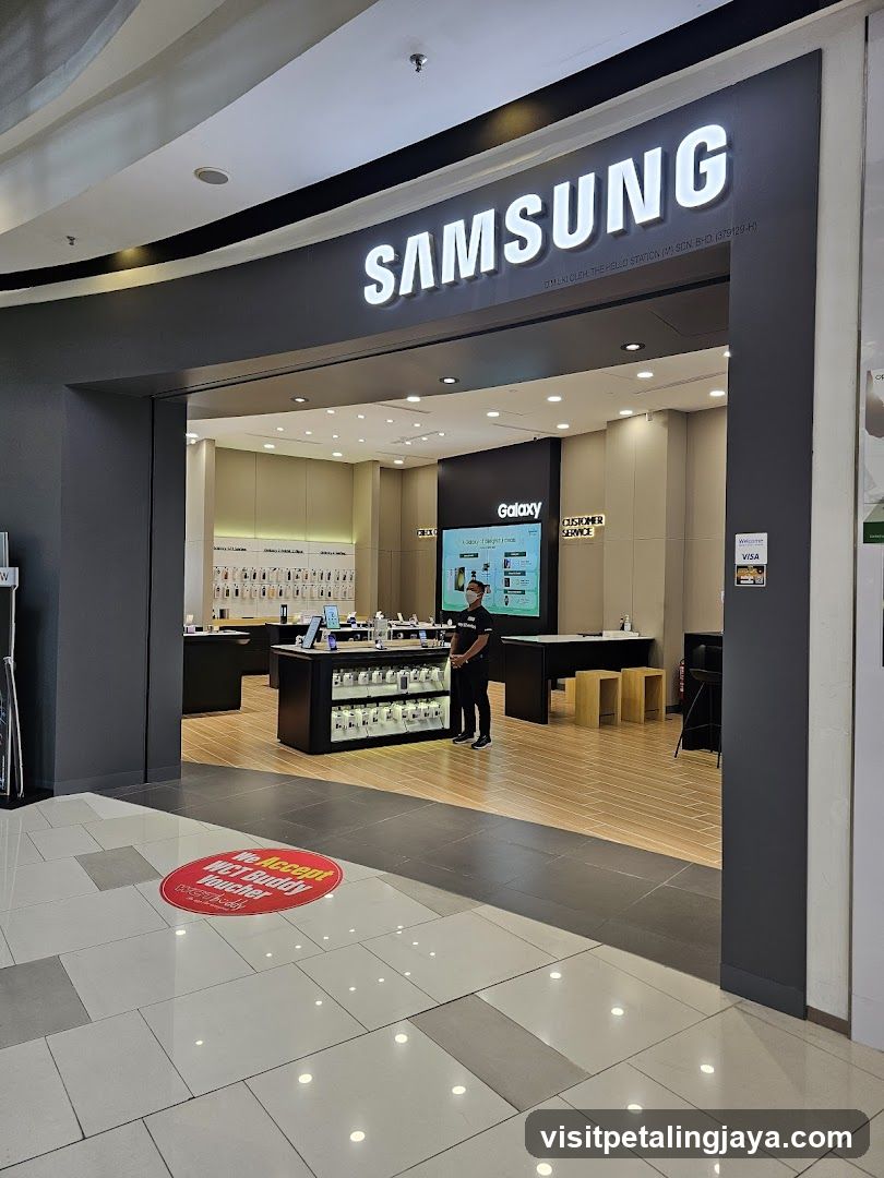 Samsung Experience Store Paradigm Mall