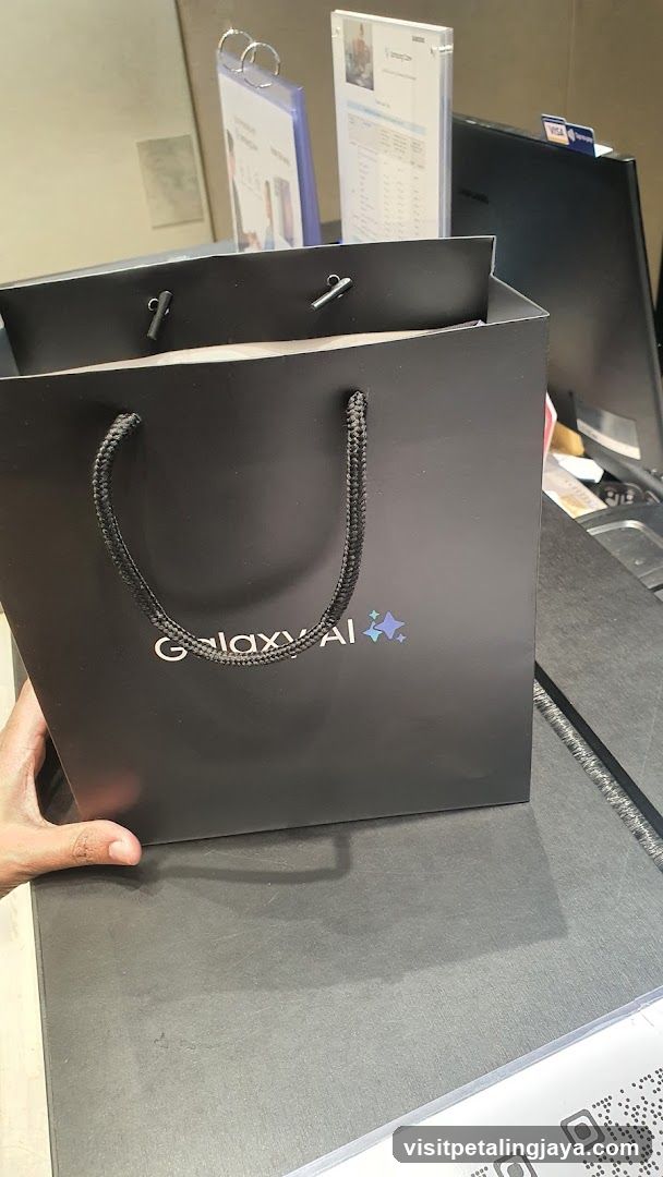 Galaxy AI Shopping Bag