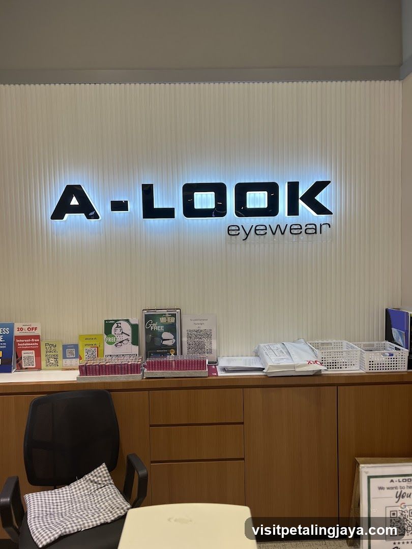 A-LOOK Eyewear Interior