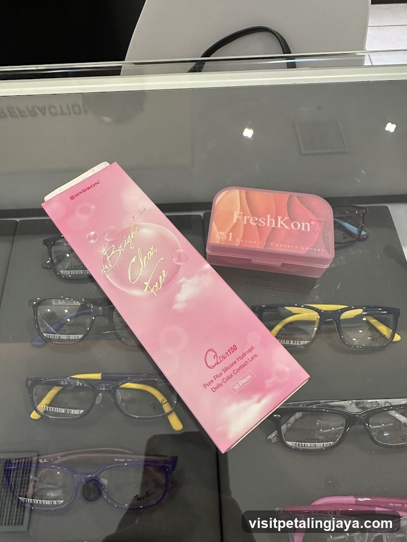 Contact Lens Display Case