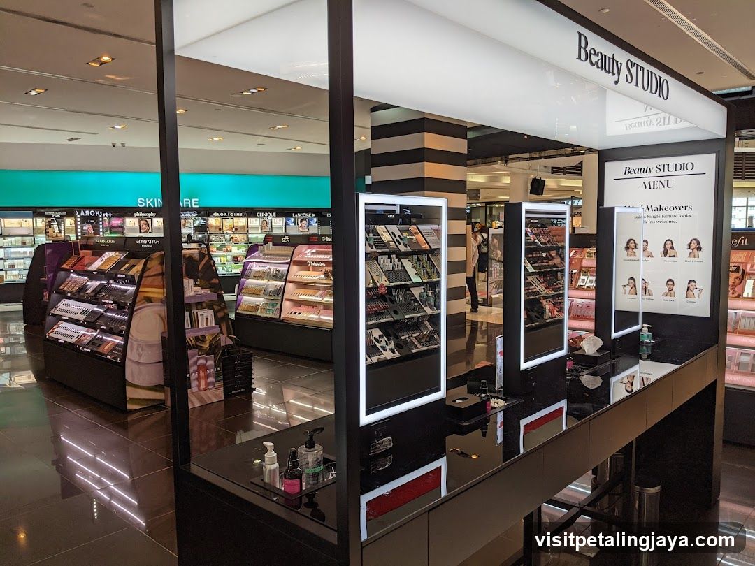 Beauty Studio Interior Display