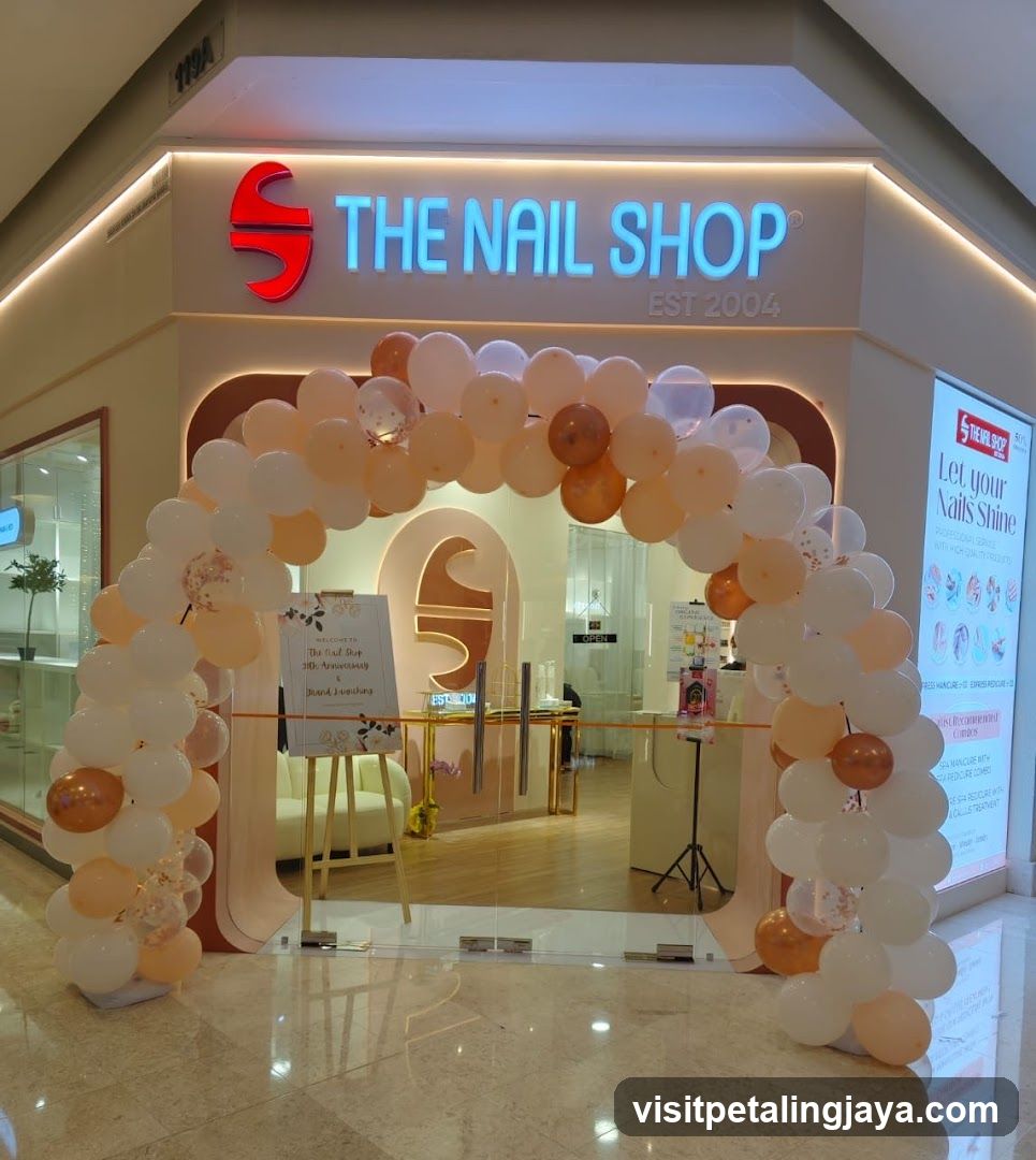 The Nail Shop (The Curve)