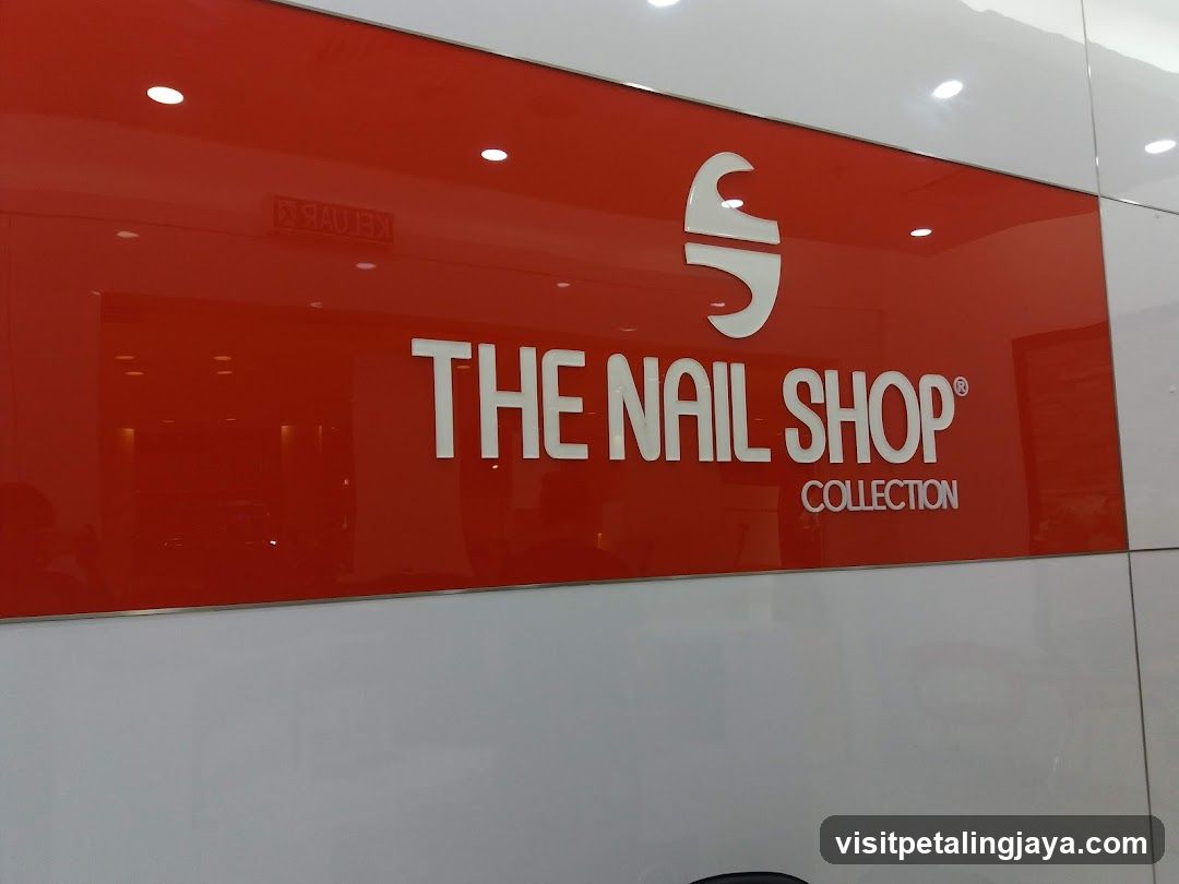 The Nail Shop (The Curve)