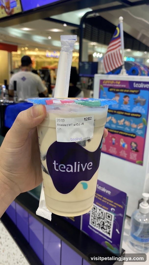Tealive Drink in Store