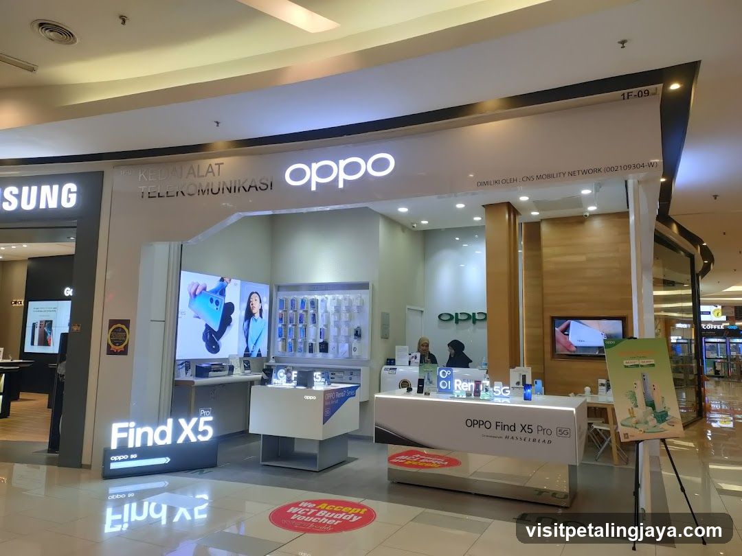OPPO Store Interior