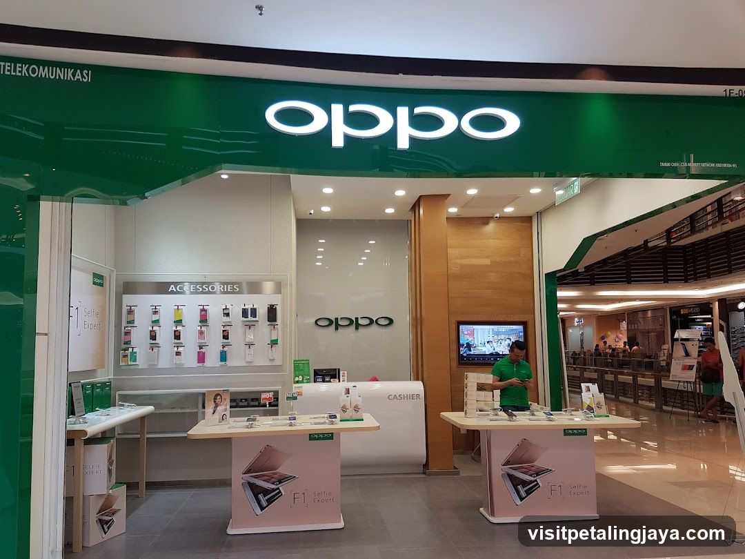 OPPO Store Front