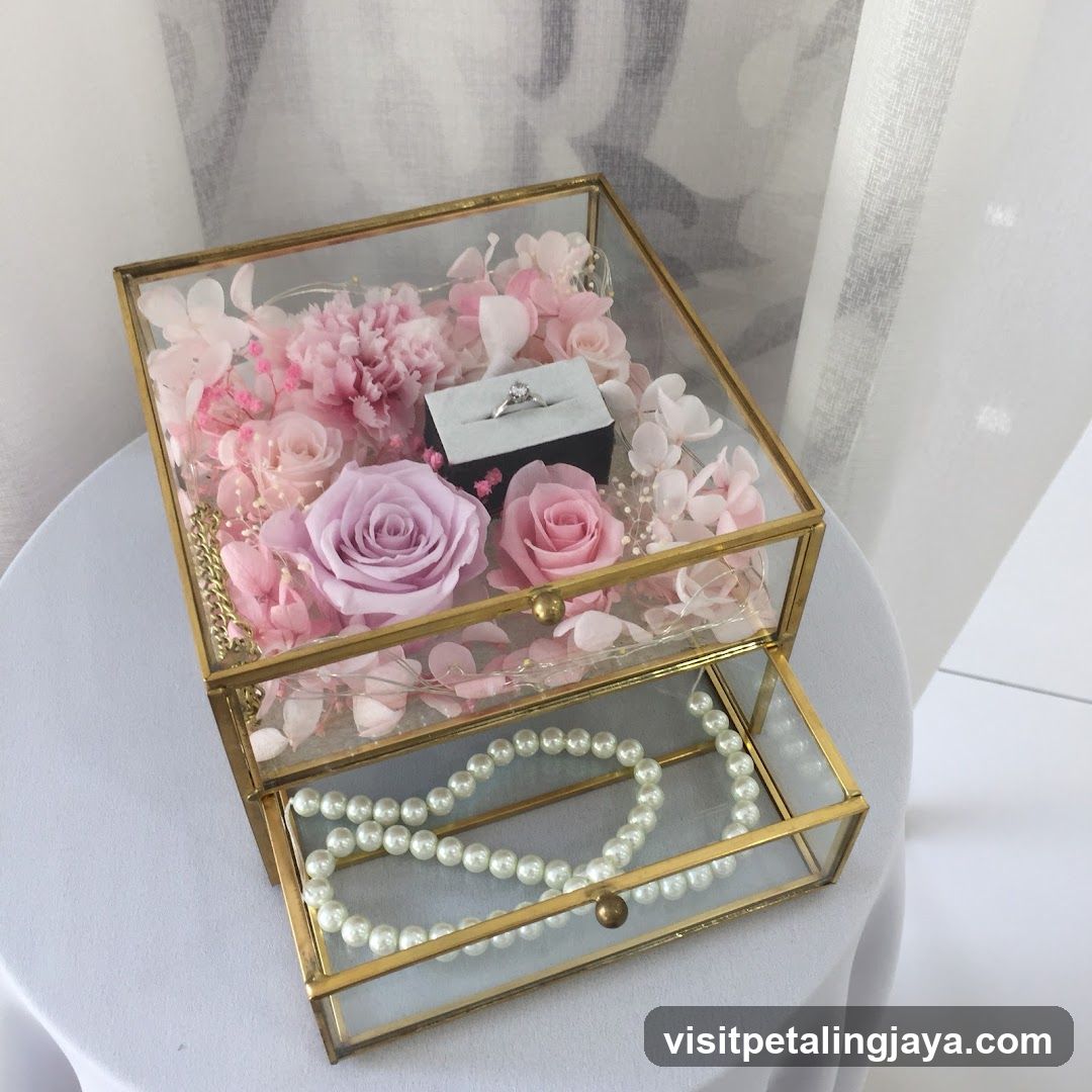 Jewelry and Flower Display Box
