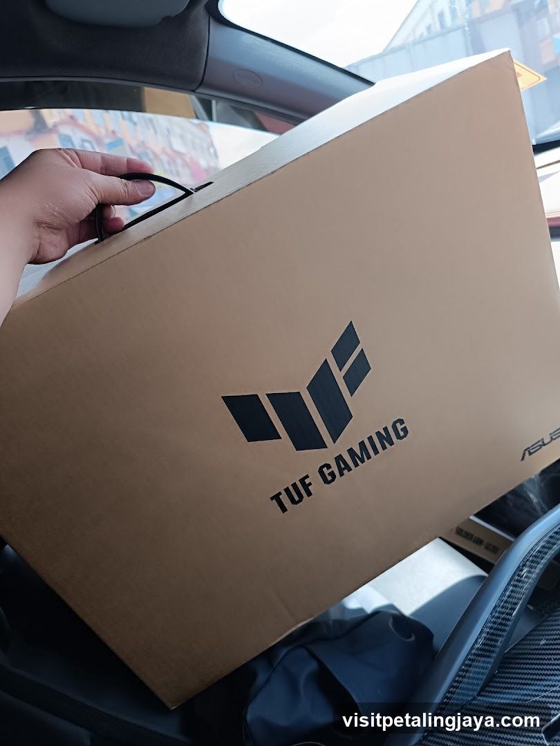 TUF Gaming Box in Car
