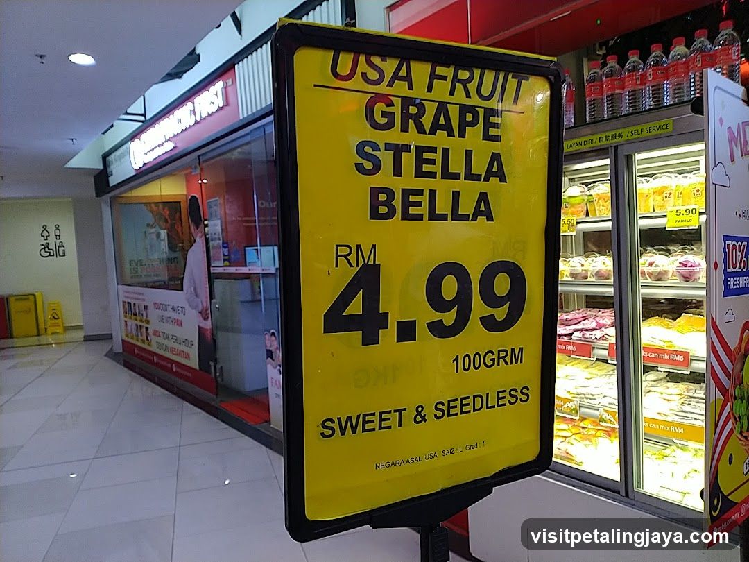 USA Fruit Stella Bella Signage