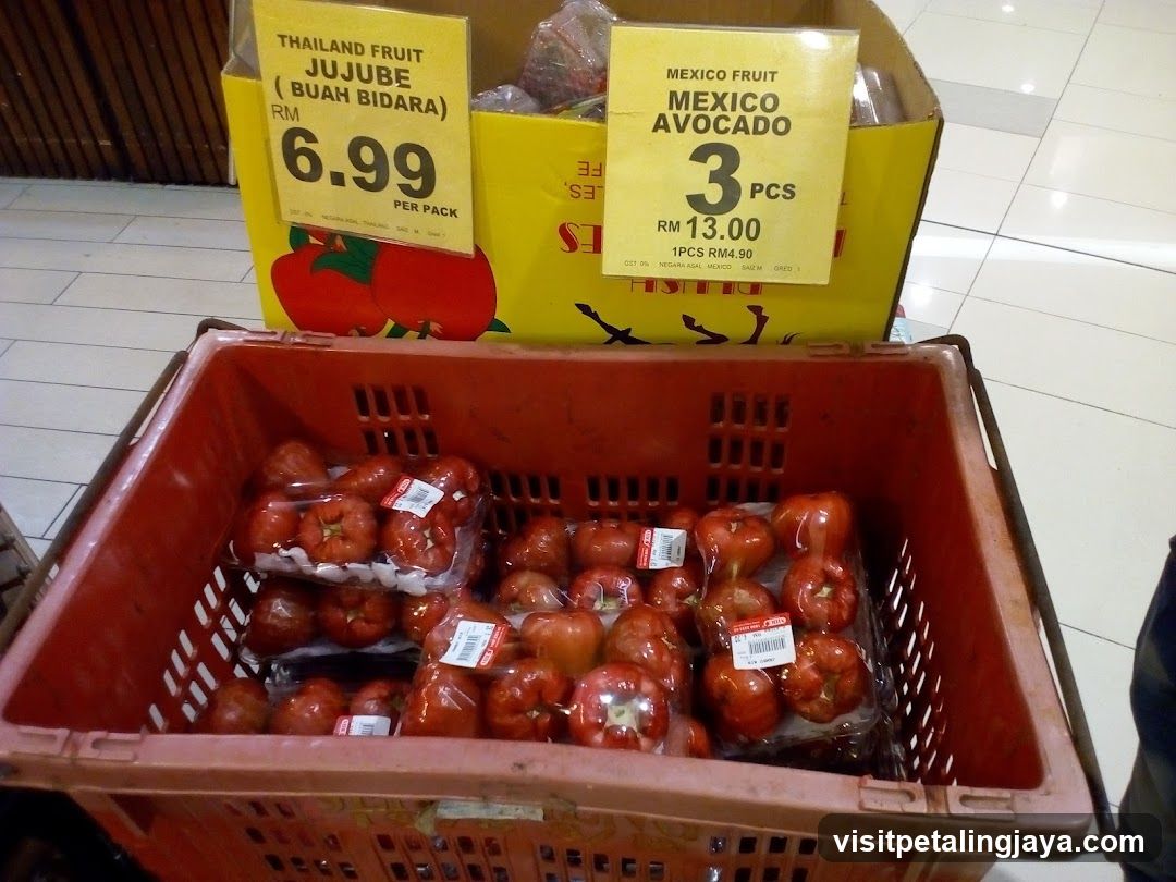 Grocery Store Produce Display