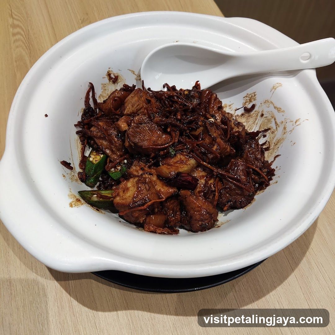 Stir-fried Chicken with Fried Shallots