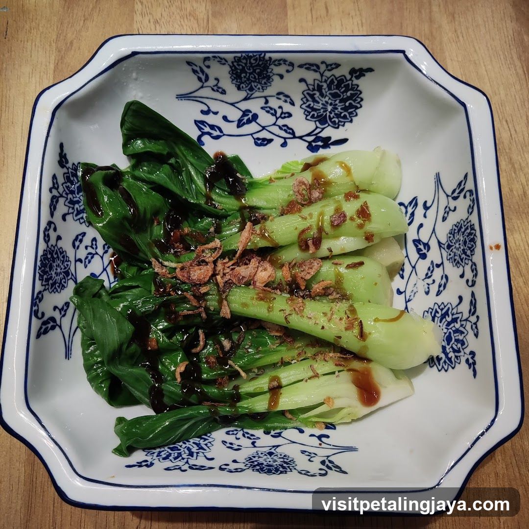 Braised Bok Choy with Soy Sauce and Fried Shallots