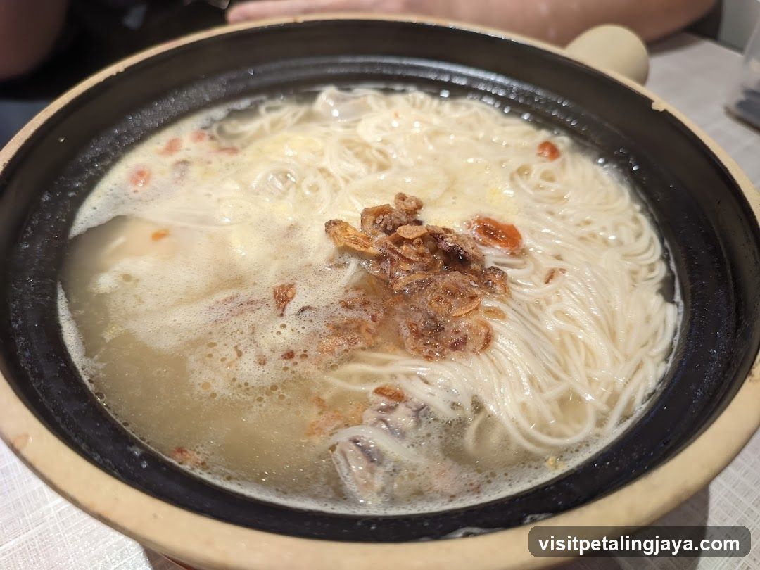 Clay Pot Noodle Soup