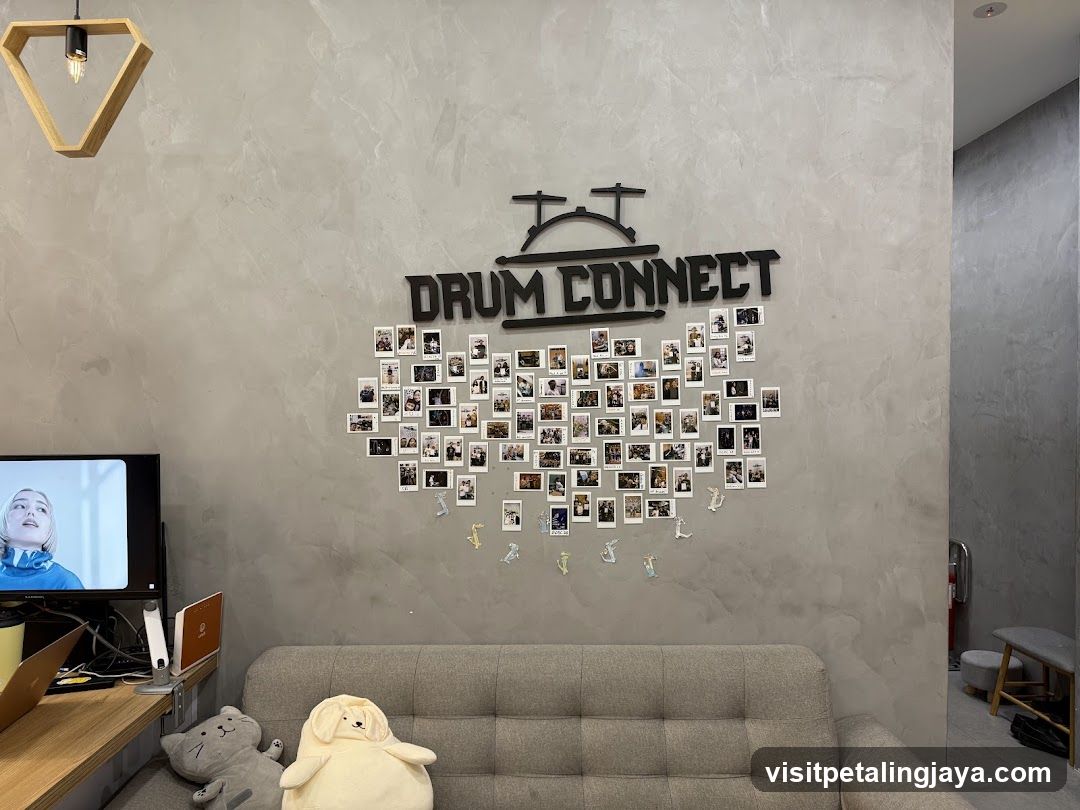 Drum Connect Interior Wall Display
