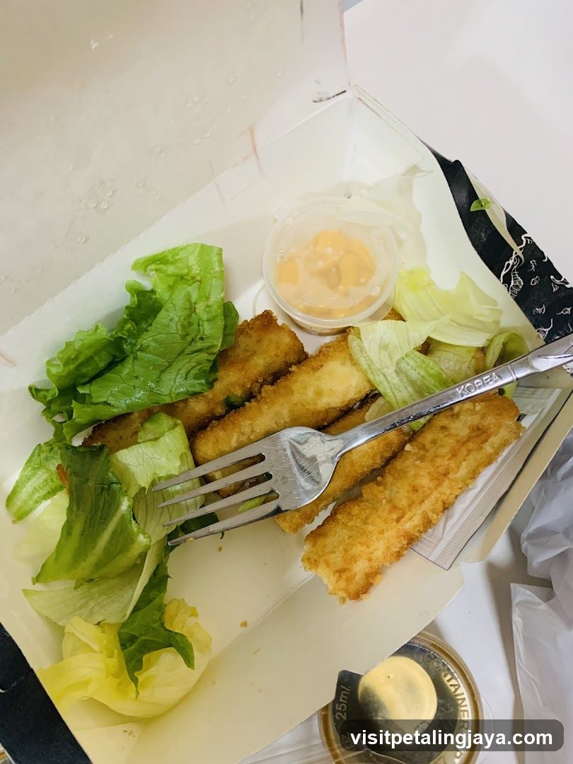 Fried Fish and Salad Box