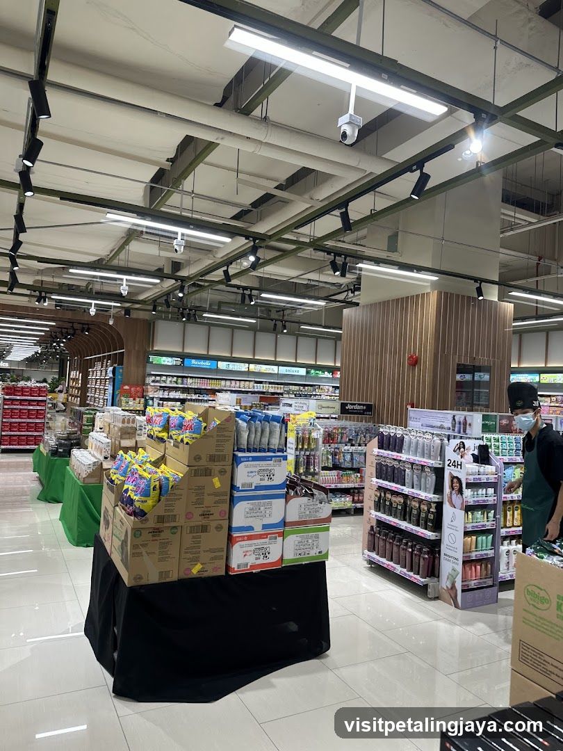 Grocery Store Interior Display