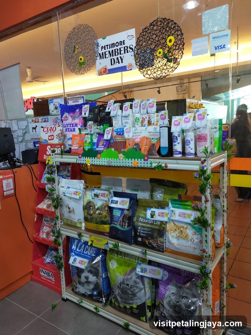 Pet Shop Interior Display