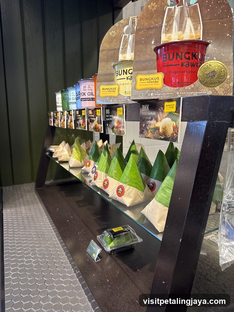 Bungkus Kawkaw Display