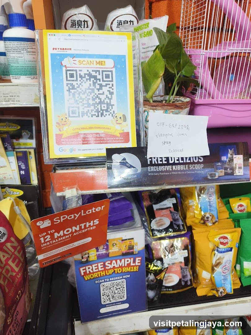 Pet Shop Interior Display
