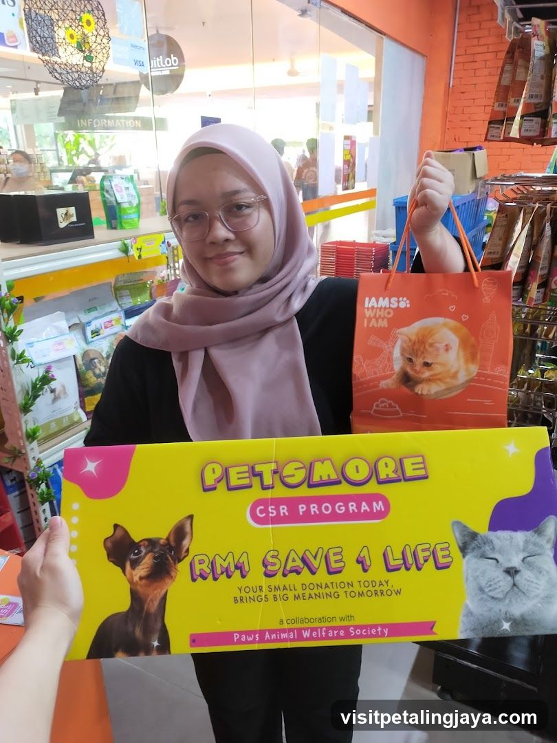 Petstore CSR Program Donation