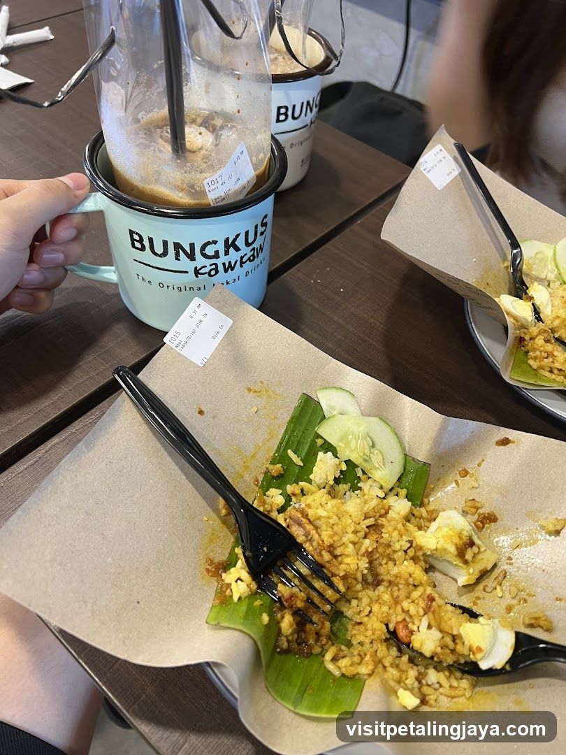 Bungkus Kawayan Meal and Drink