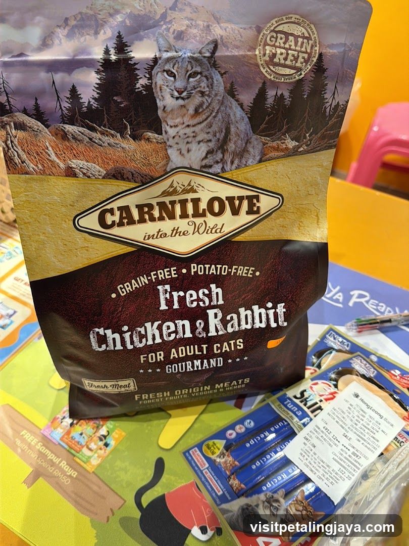 Carnilove Cat Food and Treats Display