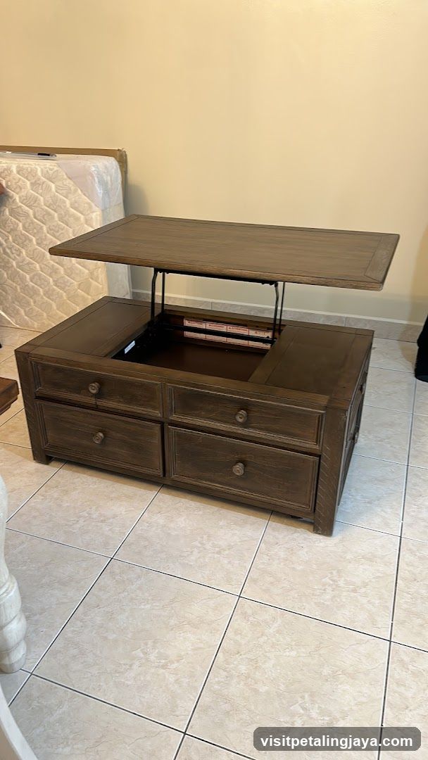 Lift-top Coffee Table with Storage
