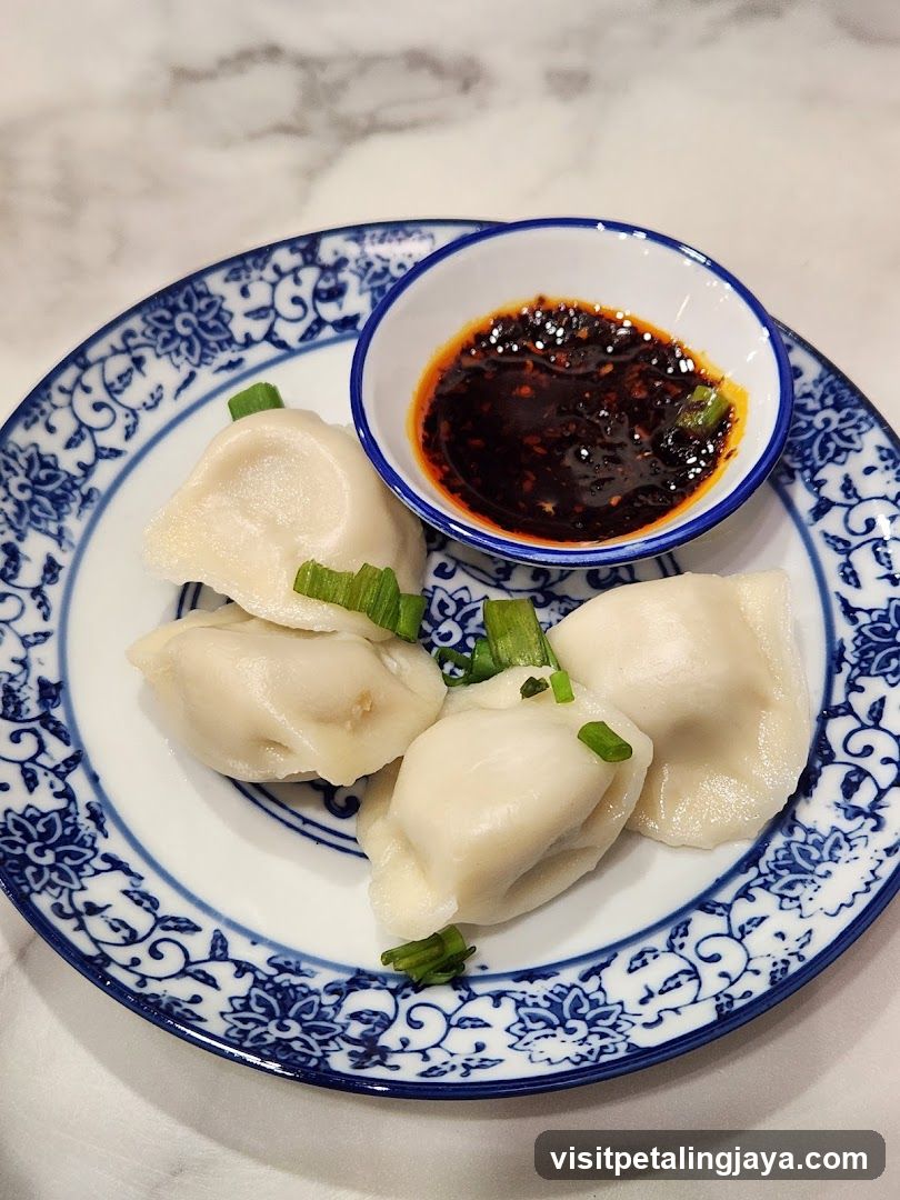 Dumplings with Chili Sauce