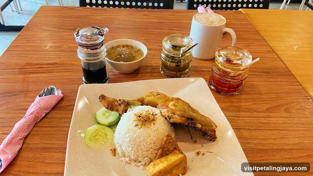Hainanese Chicken Rice Meal