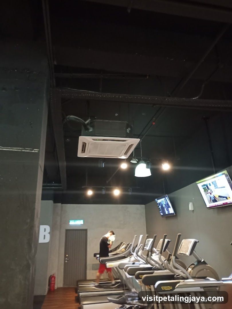 Peak Fitness Citta Mall, Ara Damansara