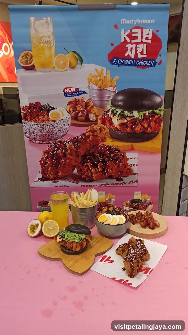 Marrybrown K-Crunch Chicken Display