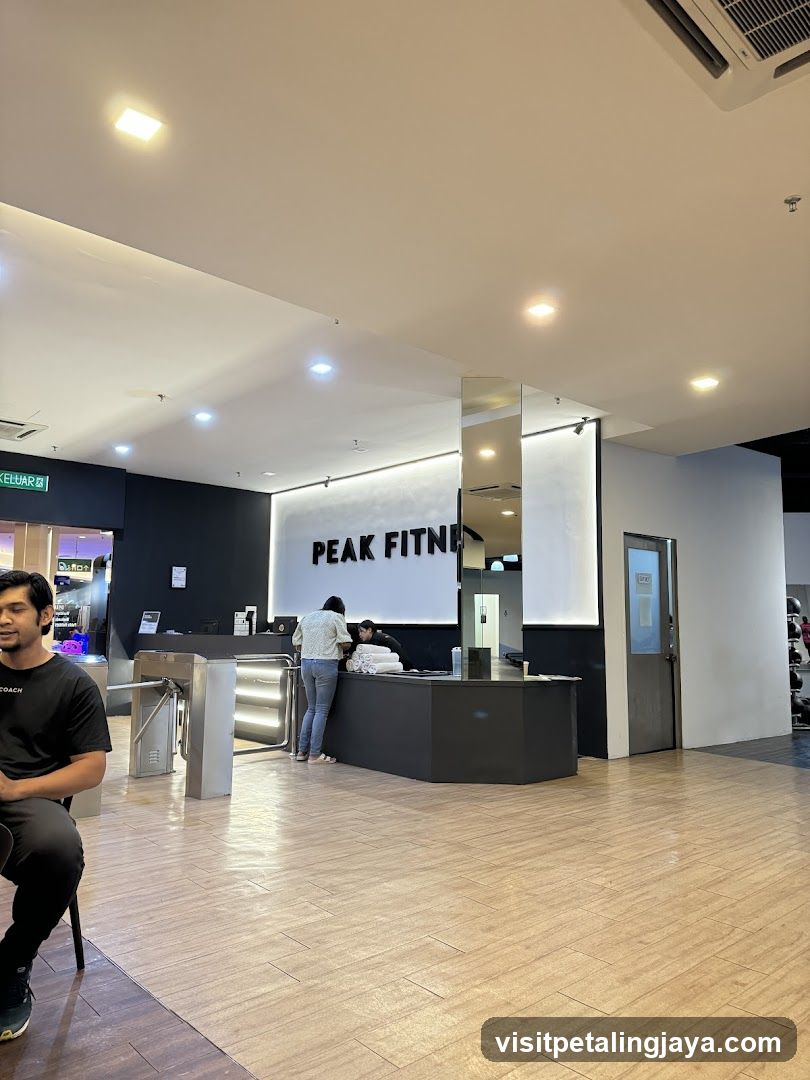 Peak Fitness Interior Lobby