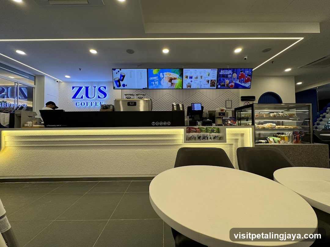 Zus Coffee Interior